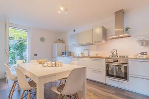 The Apple House Varenna