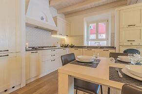 Elizabeth House Varenna