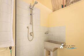 Sr-f943-ulag29a1 - Anita Apartment