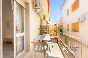 Sr-f943-ulag29a1 - Anita Apartment