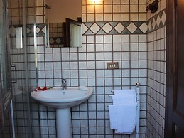 d Pietraia 11B Trilo