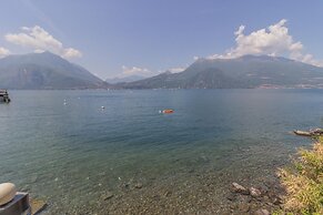 Varenna Beach Perledo