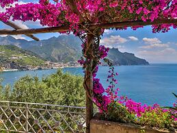 Villa With Terrace and sea View in Ravello ID 3196