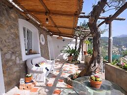 Villa With Terrace and sea View in Ravello ID 3196