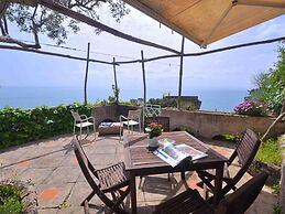 Villa With Terrace and sea View in Ravello ID 3196