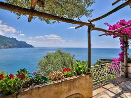 Villa With Terrace and sea View in Ravello ID 3196