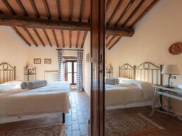 Apartment in Chianti With Pool ID 456