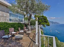 Luxury Room With sea View in Amalfi ID 3934