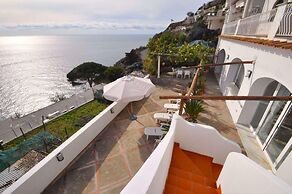 Apartment in Praiano Sea View Terrace A C Wi-fi 6 Guests ID 308