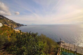 Apartment in Praiano Sea View Terrace A C Wi-fi 6 Guests ID 308