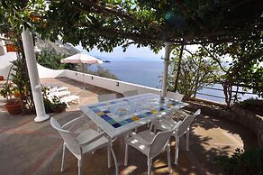 Apartment in Praiano Sea View Terrace A C Wi-fi 6 Guests ID 308