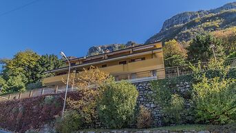 Angolo con Vista in Varenna