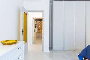 Casana on Christmas Alley by Napoliapartments