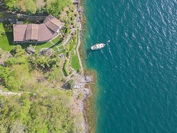 Co-d462-ariv21at - The Writer s Nest