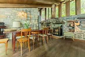 Co-d462-ariv21at - The Writer s Nest