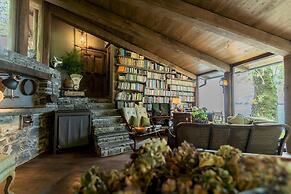 Co-d462-ariv21at - The Writer s Nest