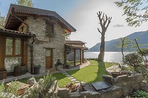 Co-d462-ariv21at - The Writer s Nest