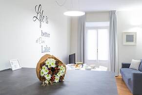 White Flat in Como City Center