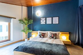 Blue Attic Historical Como City Center