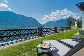 Villa Bianca - Front Lake Pool