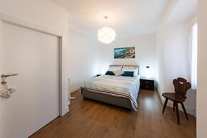 Co-a391-caal49a1 - Family Nest on Lake Como