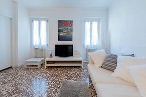 Co-a391-caal49a1 - Family Nest on Lake Como