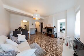 Co-a391-caal49a1 - Family Nest on Lake Como