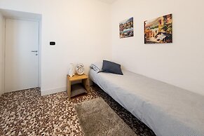 Co-a391-caal49a1 - Family Nest on Lake Como