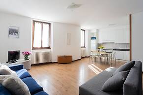 Co-m341-rteo16at - Family Lake Apartment