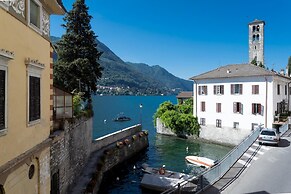 Co-b730-regi37a2 - Romantic Pier