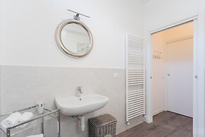 Co-c933-ggar24c4 - Central Green Apartment