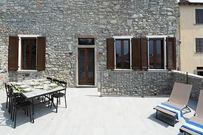 Co-m341-mner1at - Castravalva Residence