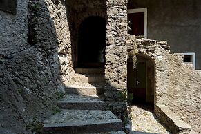 Co-m341-mner1at - Castravalva Residence