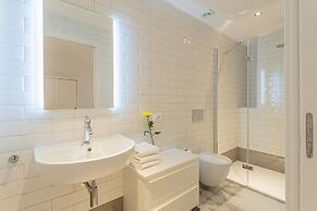 Co-e405-regi74a1 - Your Private Harbour Nearby George Clooney