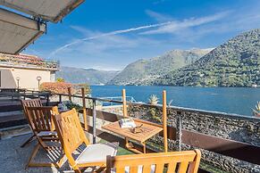 Co-e405-regi74a1 - Your Private Harbour Nearby George Clooney