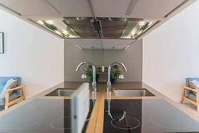 Co-e405-regi74a1 - Your Private Harbour Nearby George Clooney