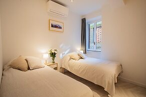 Co-e405-regi74a1 - Your Private Harbour Nearby George Clooney