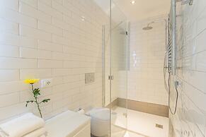 Co-e405-regi74a1 - Your Private Harbour Nearby George Clooney