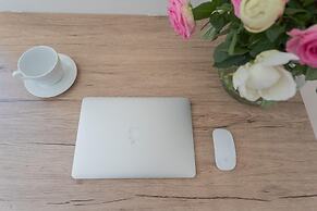 Co-f181-acol3a1 - Tina s Window on Lake Como