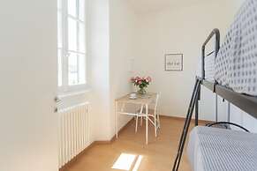 Co-f181-acol3a1 - Tina s Window on Lake Como