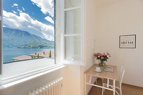 Co-f181-acol3a1 - Tina s Window on Lake Como