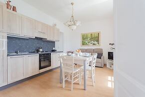 Co-f181-acol3a1 - Tina s Window on Lake Como