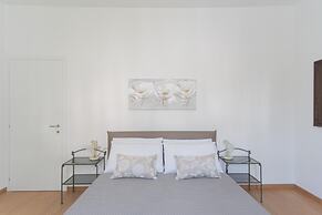 Co-f181-acol3a1 - Tina s Window on Lake Como