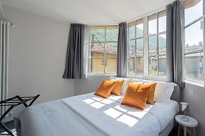 Co-c933-pgma3b2 - Sant Agostino 180 Window on Lake Como