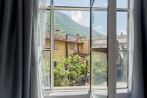 Co-c933-pgma3b2 - Sant Agostino 180 Window on Lake Como