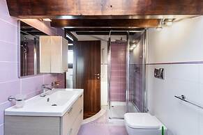 Villa Zora in Avola With 4 Bedrooms and 3 Bathrooms