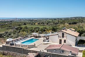 Villa Zora in Avola With 4 Bedrooms and 3 Bathrooms