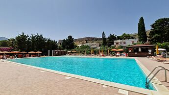 Sc023 Villa in Residence con Piscina in Comune