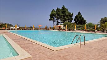 Sc023 Villa in Residence con Piscina in Comune