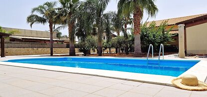 Al049 Villa Paradiso 12 Posti con Piscina Privata